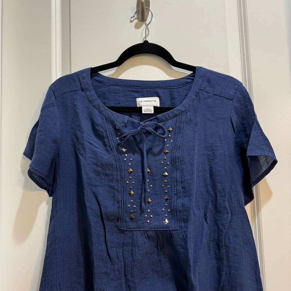 Liz Claiborne Blue Split Vneck Beaded Top Large Short Sleeves Front Tie Pleated - Picture 3 of 6